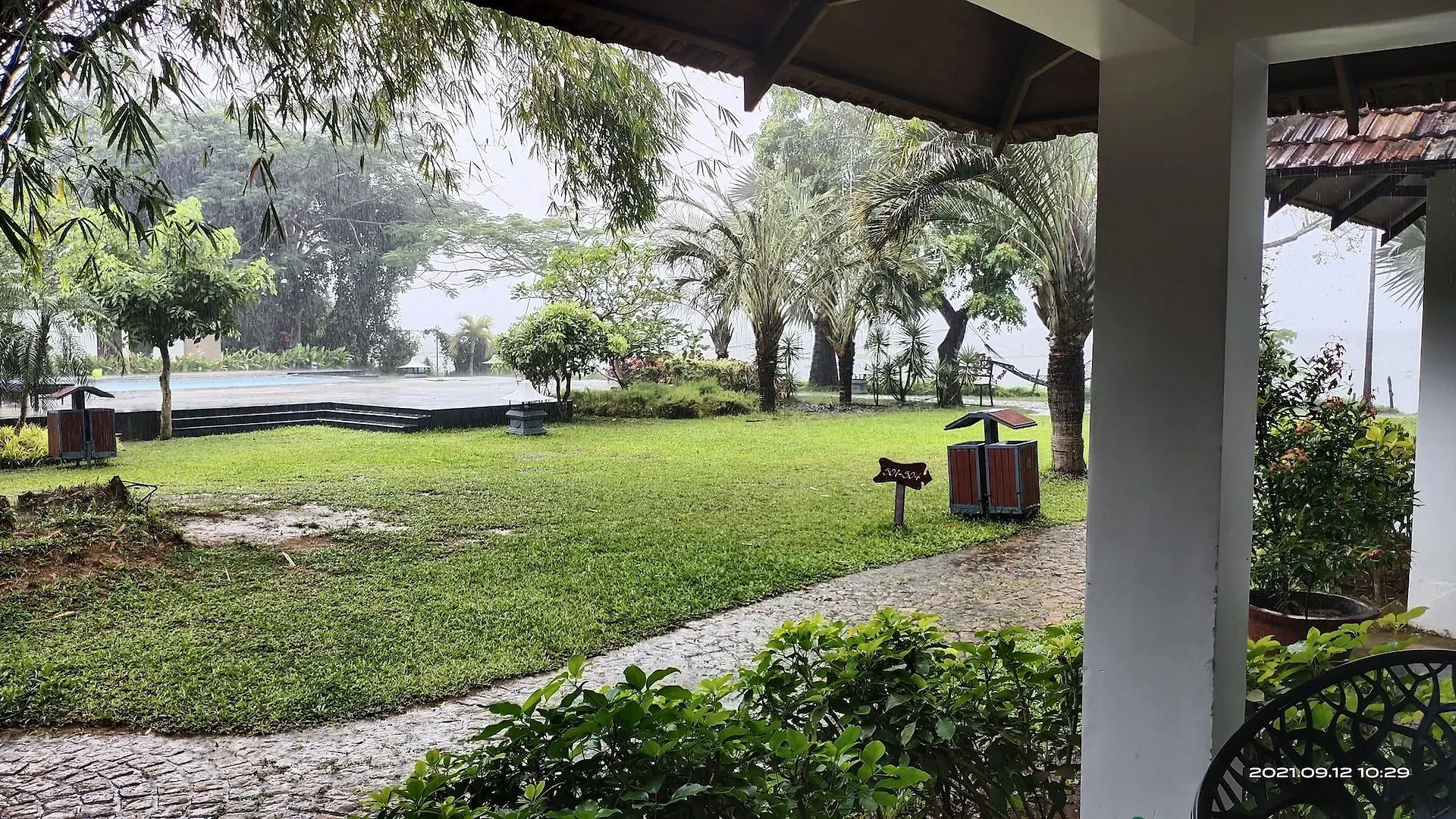 Deshadan Backwater Resort - The Best Sunrise View Alappuzha 4*,