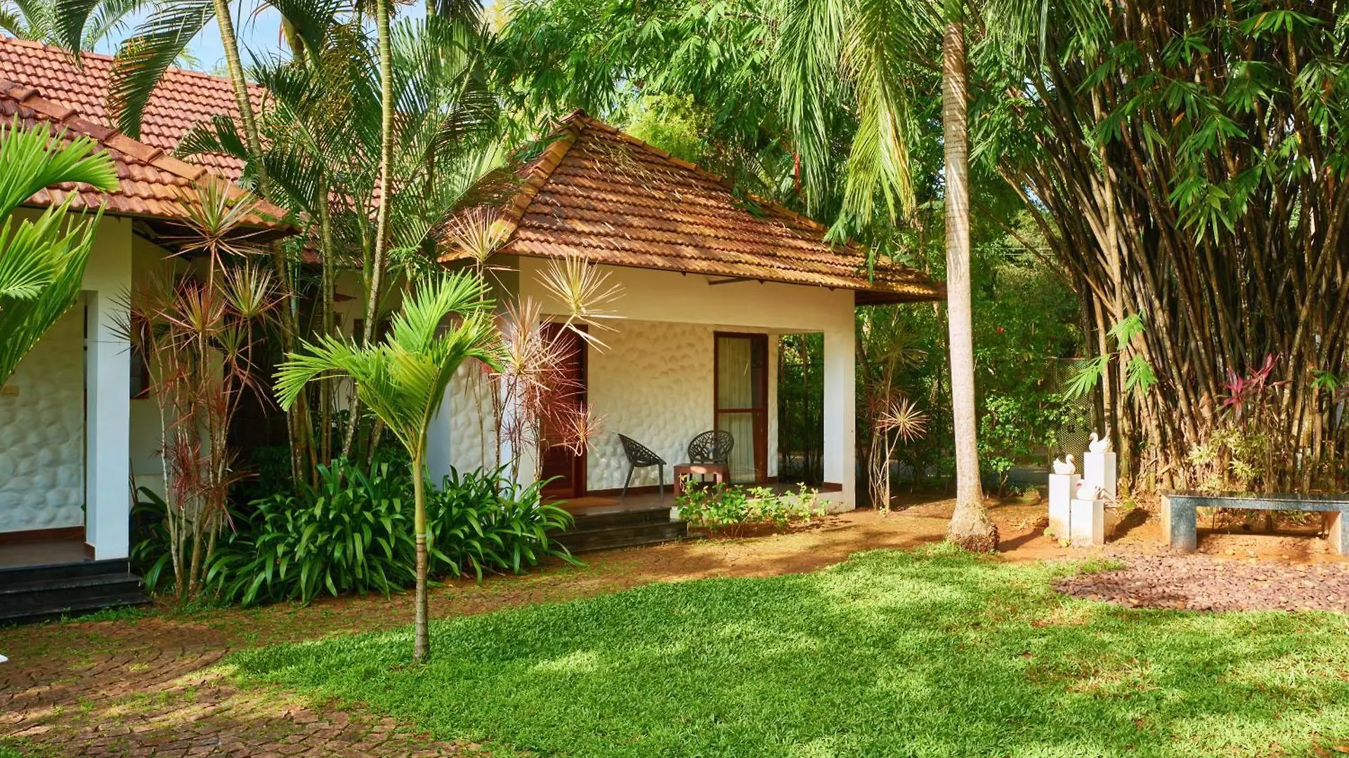 Deshadan Backwater Resort - The Best Sunrise View Alappuzha
