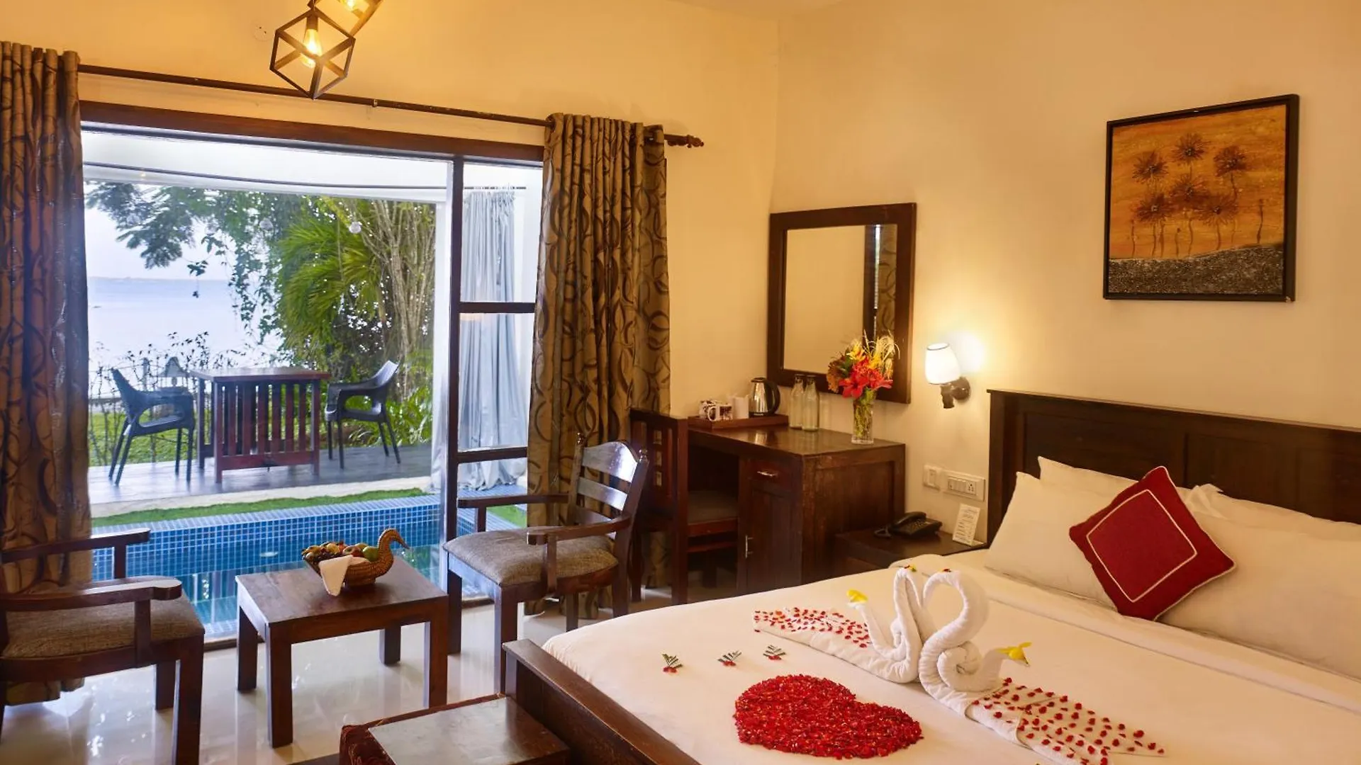 Deshadan Backwater Resort - The Best Sunrise View Alappuzha