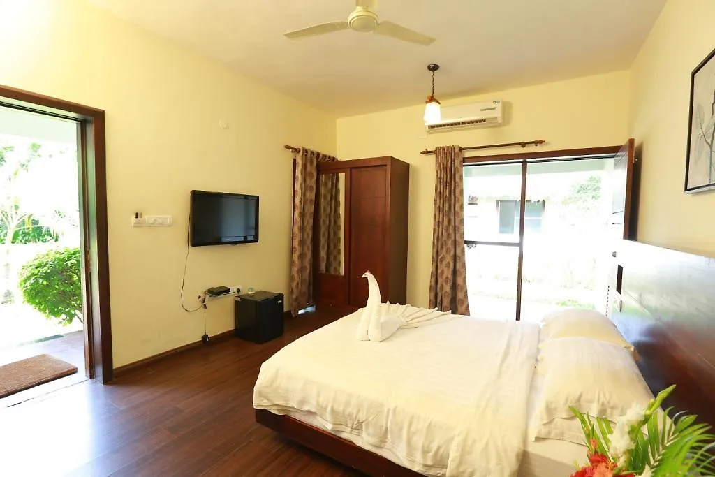 Deshadan Backwater Resort - The Best Sunrise View Alappuzha